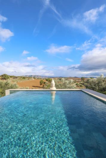 Image No.36-2 Bed Villa / Detached for sale