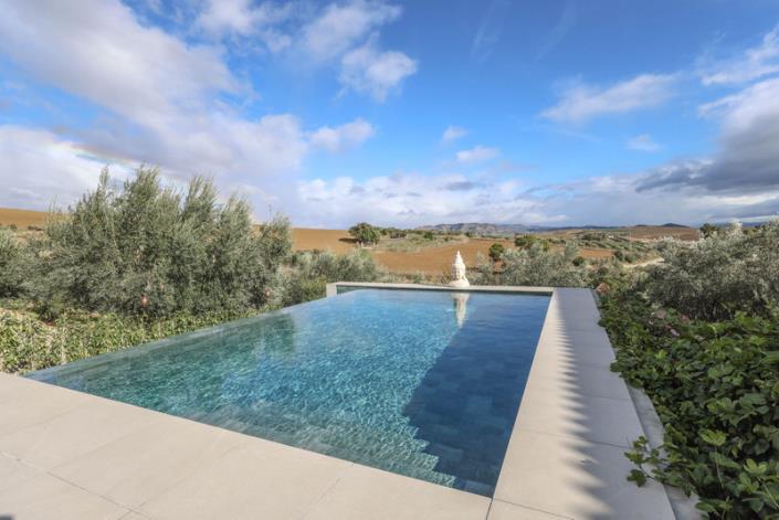 Image No.37-2 Bed Villa / Detached for sale