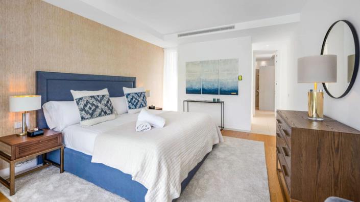 Image No.25-5 Bed Villa / Detached for sale