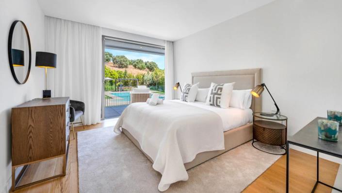 Image No.26-5 Bed Villa / Detached for sale