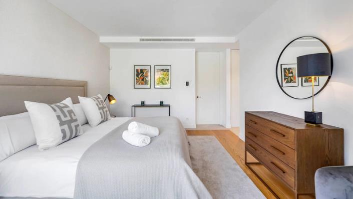 Image No.27-5 Bed Villa / Detached for sale