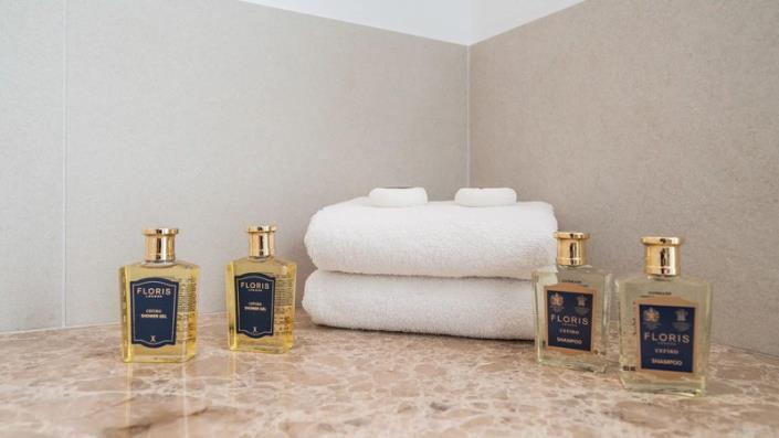 Image No.38-5 Bed Villa / Detached for sale