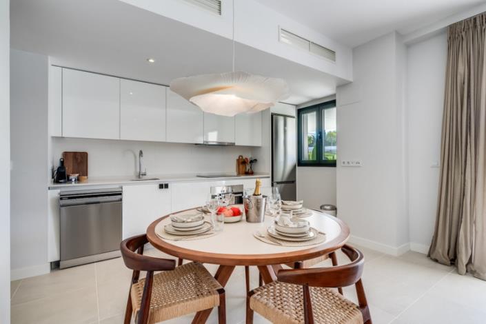 Image No.15-2 Bed Apartment for sale