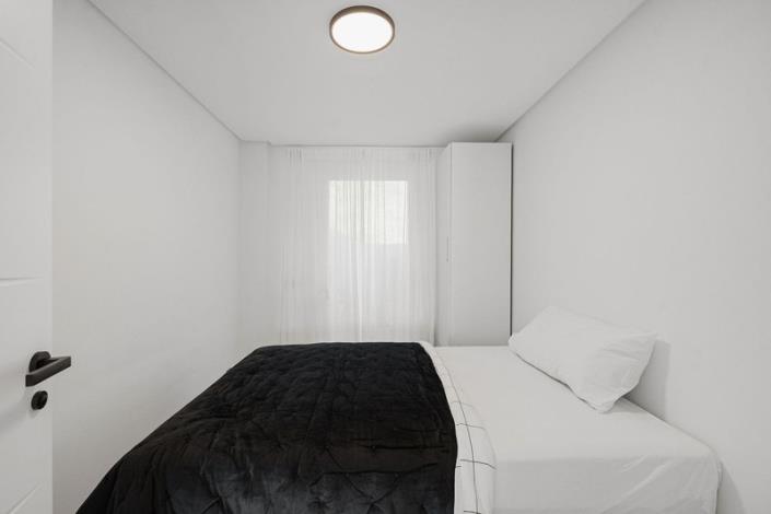 Image No.17-3 Bed Apartment for sale