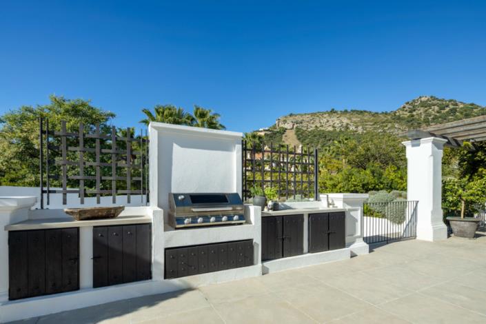 Image No.14-7 Bed Villa / Detached for sale