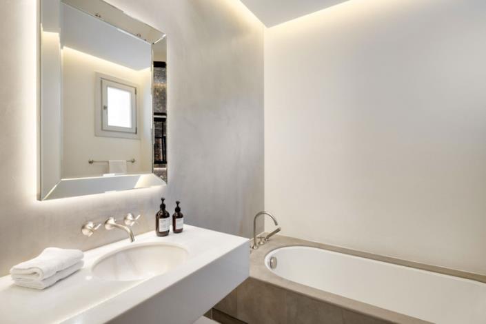 Image No.21-7 Bed Villa / Detached for sale