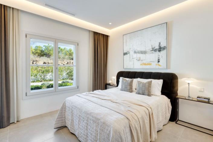 Image No.22-7 Bed Villa / Detached for sale