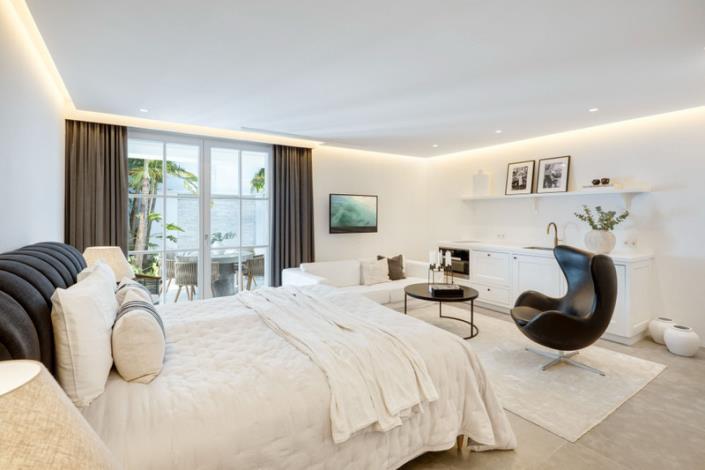 Image No.23-7 Bed Villa / Detached for sale