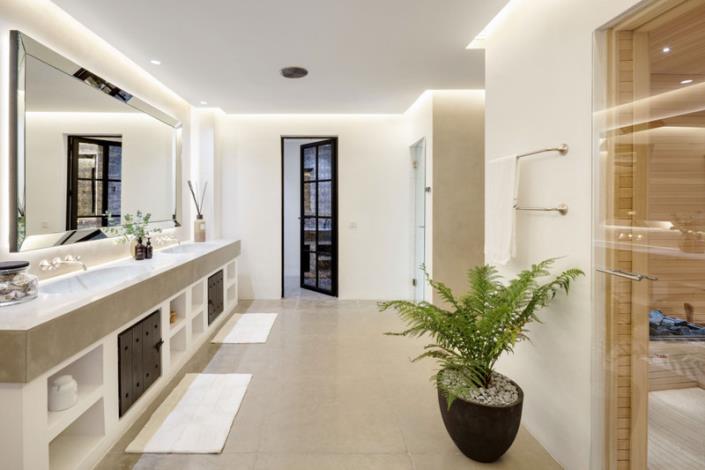 Image No.36-7 Bed Villa / Detached for sale