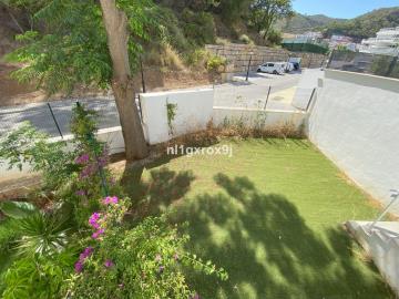 10-bb915d1cb19341576dcdc994b81ab9c5