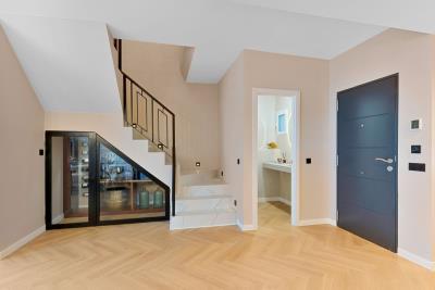 11-20939a0134ad724a8cb2a801094d15a4