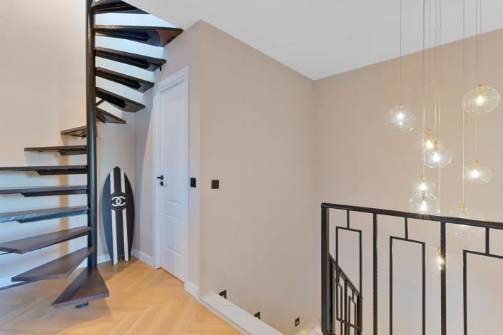 Image No.14-4 Bed Townhouse for sale