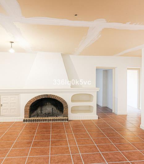 Image No.25-5 Bed Villa / Detached for sale