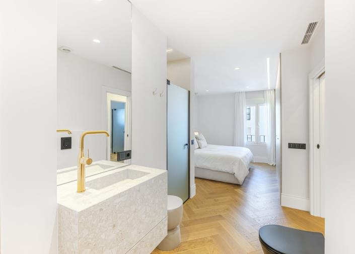 Image No.2-Appartement de 2 chambres à vendre à Puerto Banus