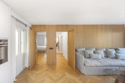 12-53013098fcab6c38b1379cd33298e050