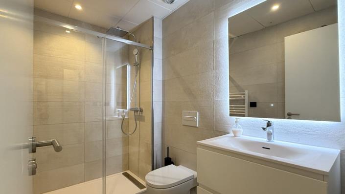 Image No.9-Appartement de 2 chambres à vendre à Estepona