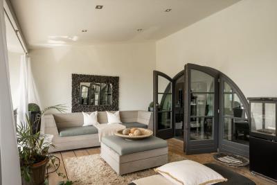 7-aa4cc561180b369757c0bb4af9886cd3