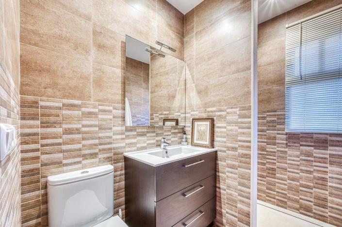 Image No.33-4 Bed Villa / Detached for sale