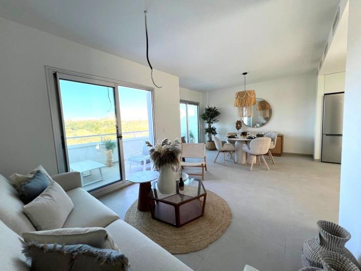 Image No.3-3 Bed Apartment for sale