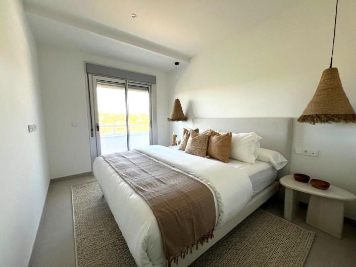 Image No.8-3 Bed Apartment for sale