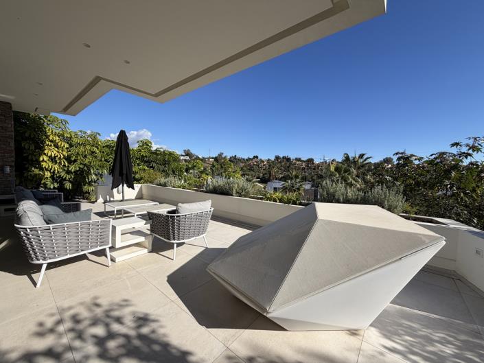 Image No.9-4 Bed Villa / Detached for sale