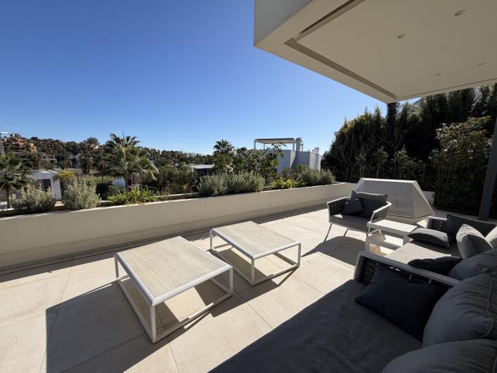 Image No.10-4 Bed Villa / Detached for sale