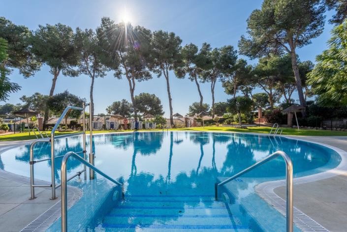 Image No.20-2 Bed Apartment for sale