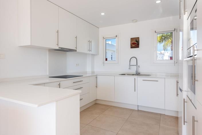 Image No.7-3 Bed Townhouse for sale