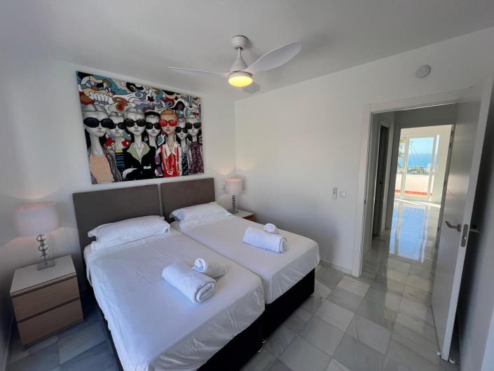 Image No.18-3 Bed Apartment for sale