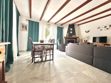 4-c23c0f86247804fa50226aecd8b0b2c8