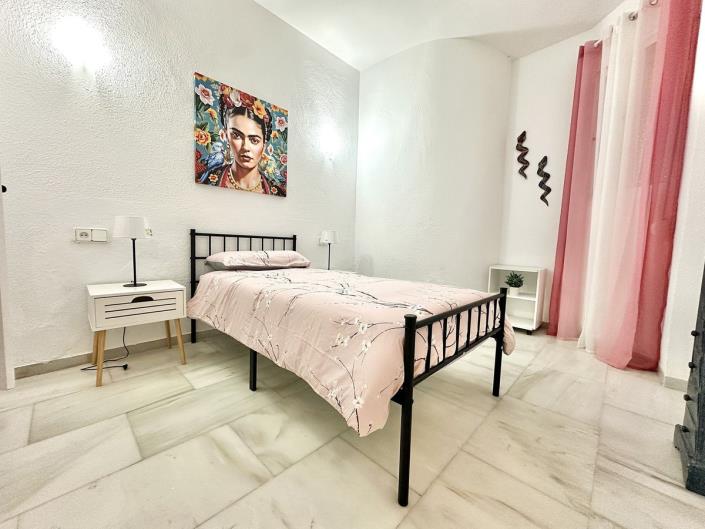 Image No.9-4 Bed Townhouse for sale