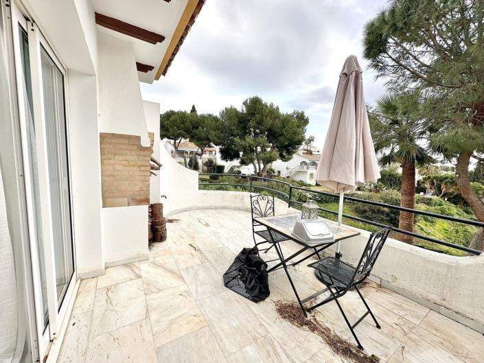 Image No.14-4 Bed Townhouse for sale