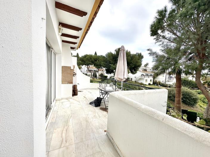 Image No.16-4 Bed Townhouse for sale