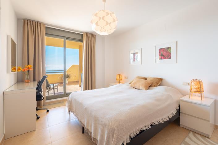 Image No.30-2 Bed Apartment for sale