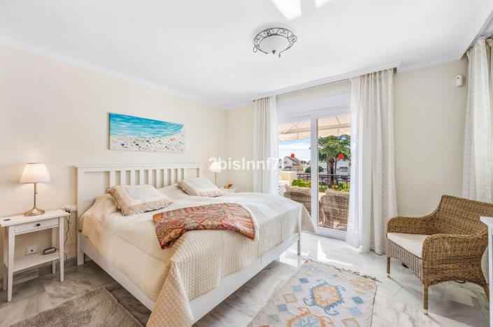 Image No.11-Appartement de 2 chambres à vendre à Elviria