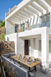 9-467d0cee5b725f3ef65f102a0c2e69c0