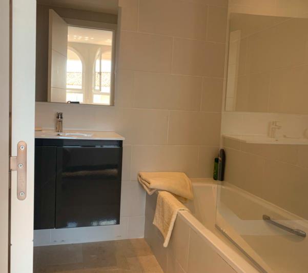 Image No.18-4 Bed Apartment for sale