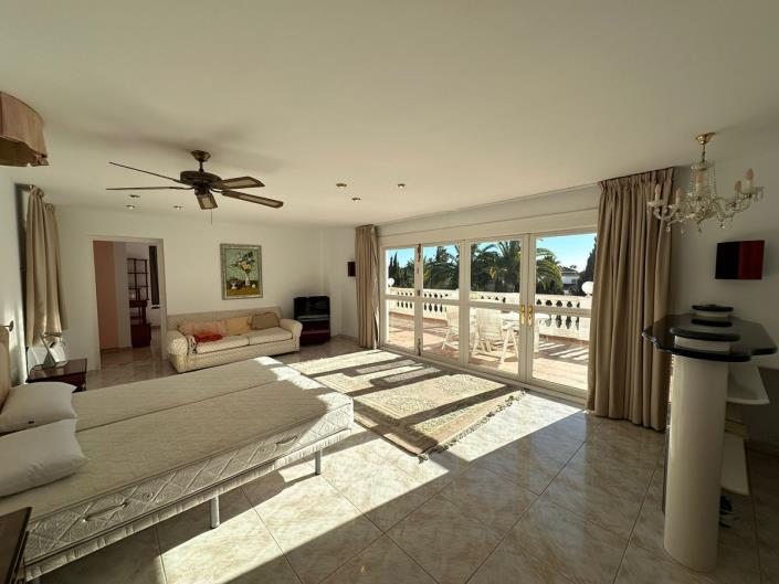 Image No.4-5 Bed Villa / Detached for sale