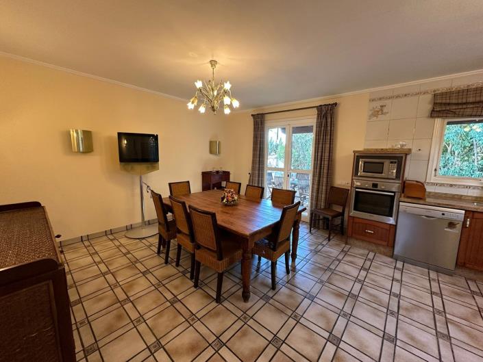 Image No.10-5 Bed Villa / Detached for sale