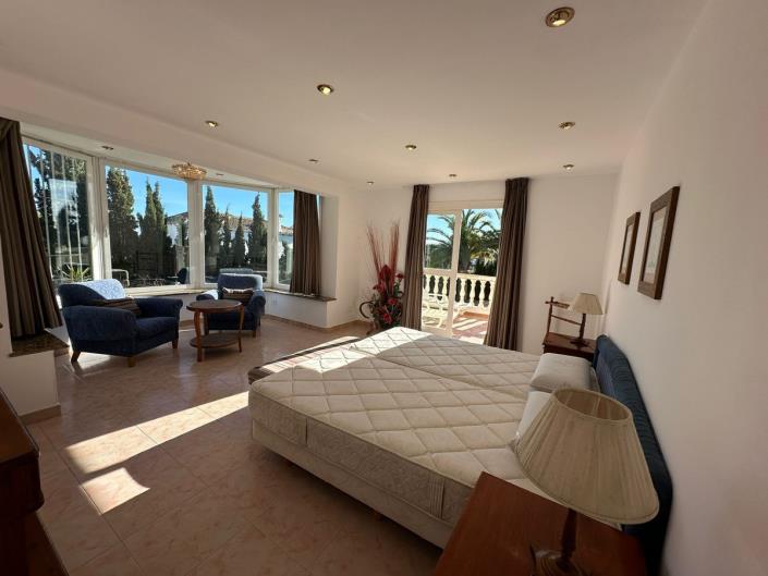Image No.25-5 Bed Villa / Detached for sale