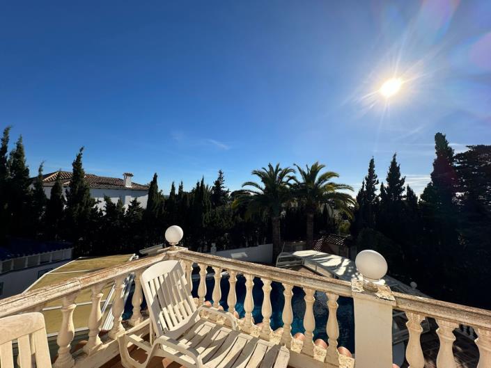 Image No.42-5 Bed Villa / Detached for sale