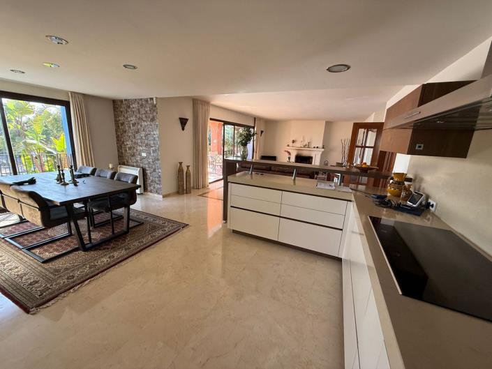 Image No.3-3 Bed Villa / Detached for sale