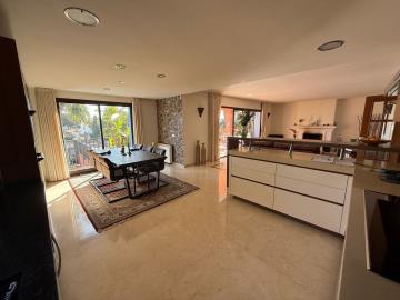 12-53013098fcab6c38b1379cd33298e050