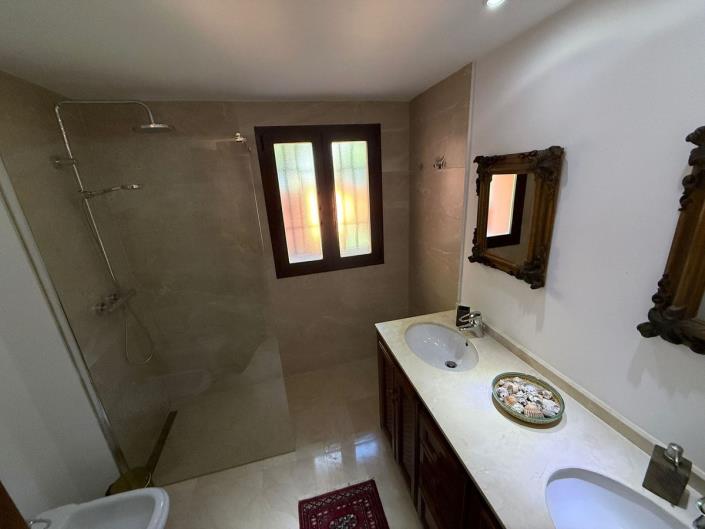 Image No.18-3 Bed Villa / Detached for sale