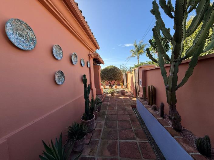 Image No.32-3 Bed Villa / Detached for sale