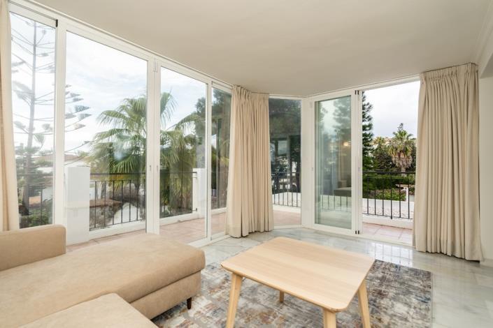 Image No.15-4 Bed Villa / Detached for sale