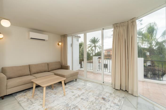 Image No.17-4 Bed Villa / Detached for sale