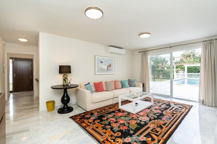 Image No.24-4 Bed Villa / Detached for sale