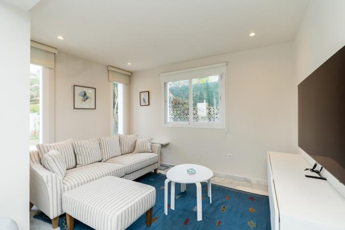 Image No.25-4 Bed Villa / Detached for sale