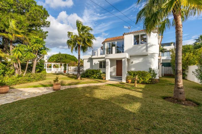 Image No.27-4 Bed Villa / Detached for sale